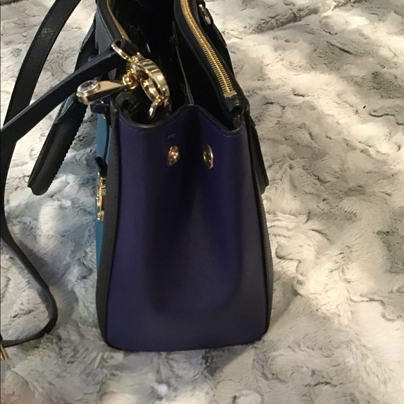 SOLD!! Henri Bendel West 57th Carryall Satchel - Picture 6 of 8